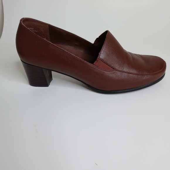 Walking Cradles Shoes 8 1/2 w Brown. - Picture 7 of 11